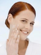 防晒霜是在哪个步骤涂？正确的防晒让肌肤保持白皙！