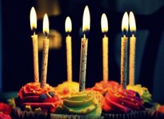 浪漫的生日惊喜！6种超级浪漫的生日惊喜！没有人不感动~