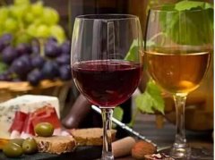 红酒面膜怎么做？红酒面膜好处多！红酒面膜做法详解~