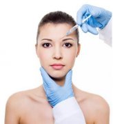 鼻梁打玻尿酸能维持多久？玻尿酸隆鼻异常怎么办?看看专业解答！