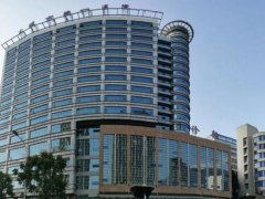 三明第一医院缩毛孔多少钱？