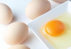早餐吃鸡蛋和红萼好吗？