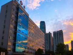 贵州隆胸哪家医院好点？