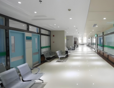 青岛icl晶体植入多少钱？哪家好？精选五家靠谱医院榜单